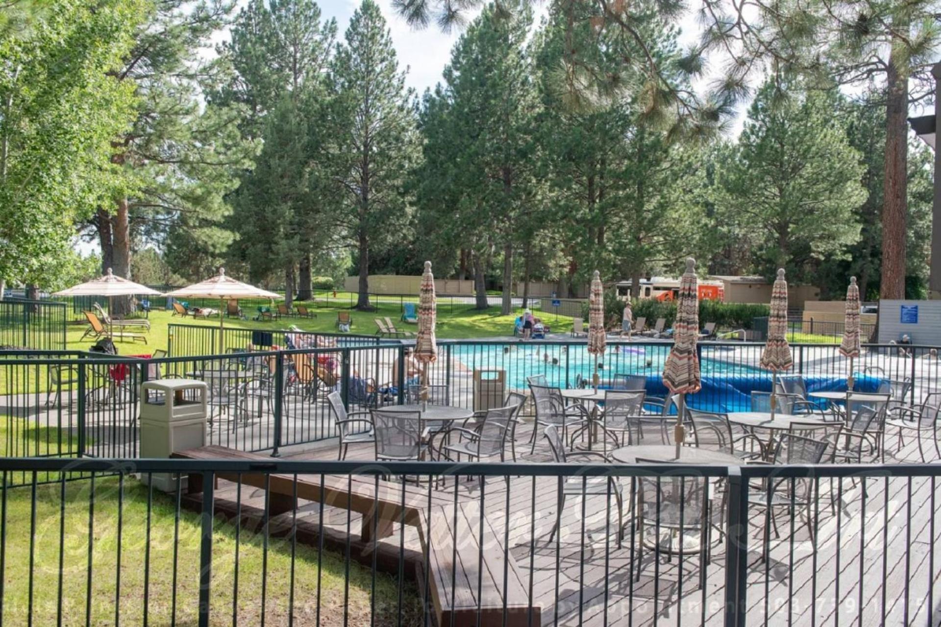 Gateway To Mt Bachelor Villa Bend Exterior photo